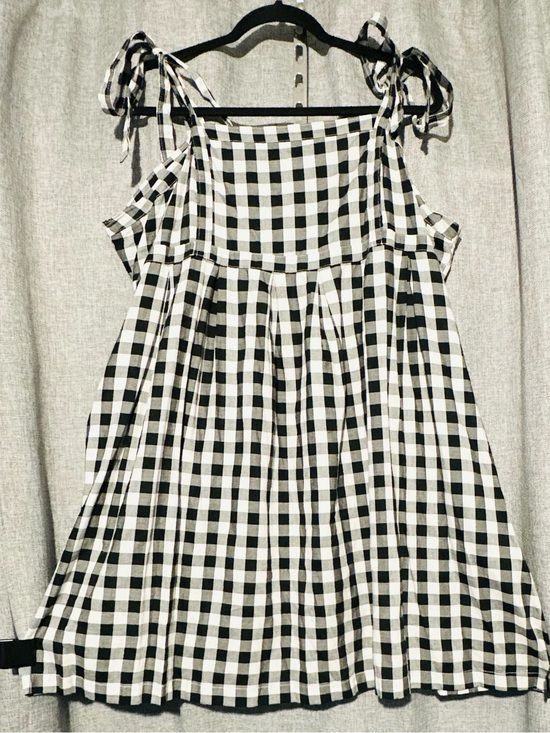 Old Navy Dresses & Skirts - Old Navy Black and White Gingham Midi Dress